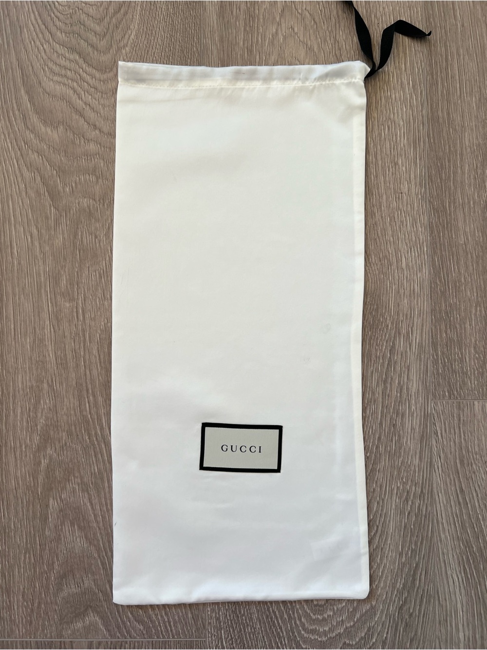 Gucci dust bag (C756)